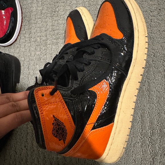 Shattered backboards air Jordan 1 - Picture 3 of 5